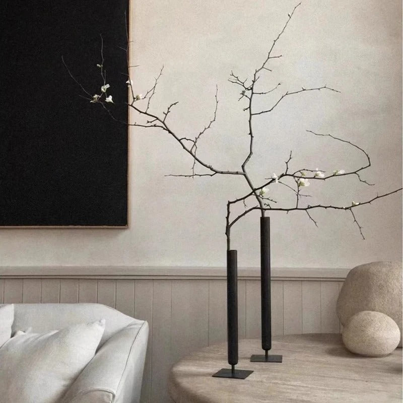Elegante Bodenvase aus Metalllegierung – Minimalistisches Design für Jeden Raum 4