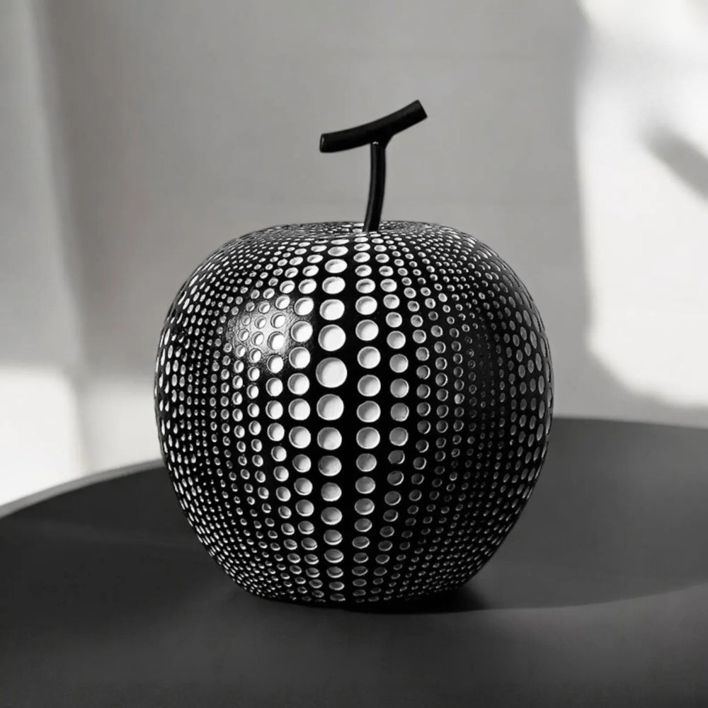 Elegante Deko Skulptur Apfel aus Harz im Polka Dot Design für Wohnzimmer Deko 0