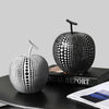 Elegante Deko Skulptur Apfel aus Harz im Polka Dot Design für Wohnzimmer Deko 1