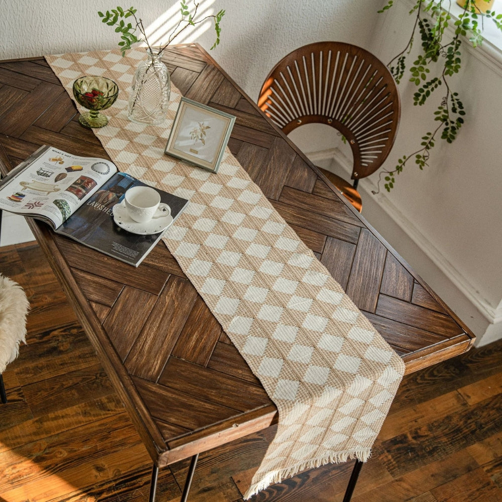 Eleganter Beige Tischläufer Modern mit Quastenrand für Stilvolle Essbereiche 1