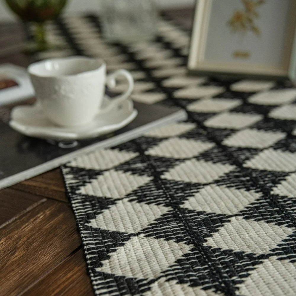 Eleganter Beige Tischläufer Modern mit Quastenrand für Stilvolle Essbereiche 2