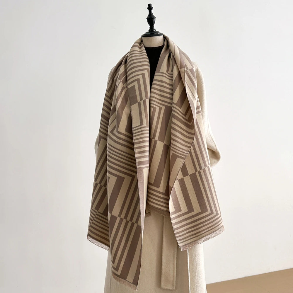Eleganter Schal Damen aus weicher Mikrofasermischung mit geometrischen Mustern 5