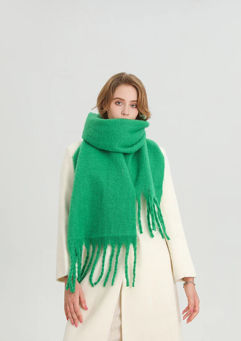 Eleganter Winterschal Damen aus Kaschmirimitation mit Fransen, 240x38 cm 2