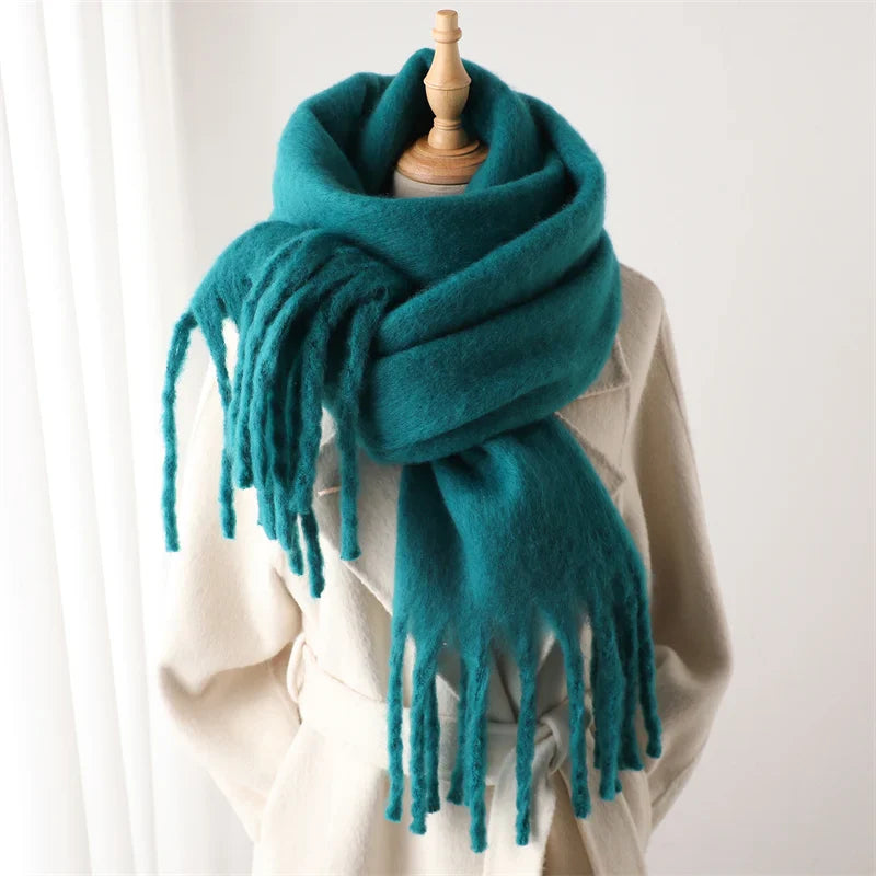 Eleganter Winterschal Damen aus Kaschmirimitation mit Fransen, 240x38 cm 7