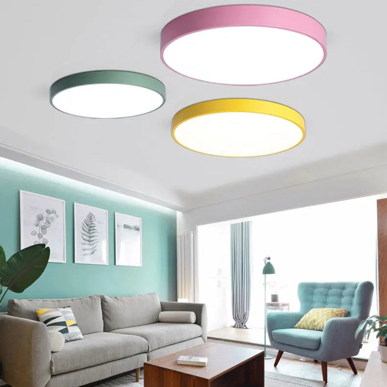 LumiStream - Minimalistische Deckenleuchte für modernes Wohnen