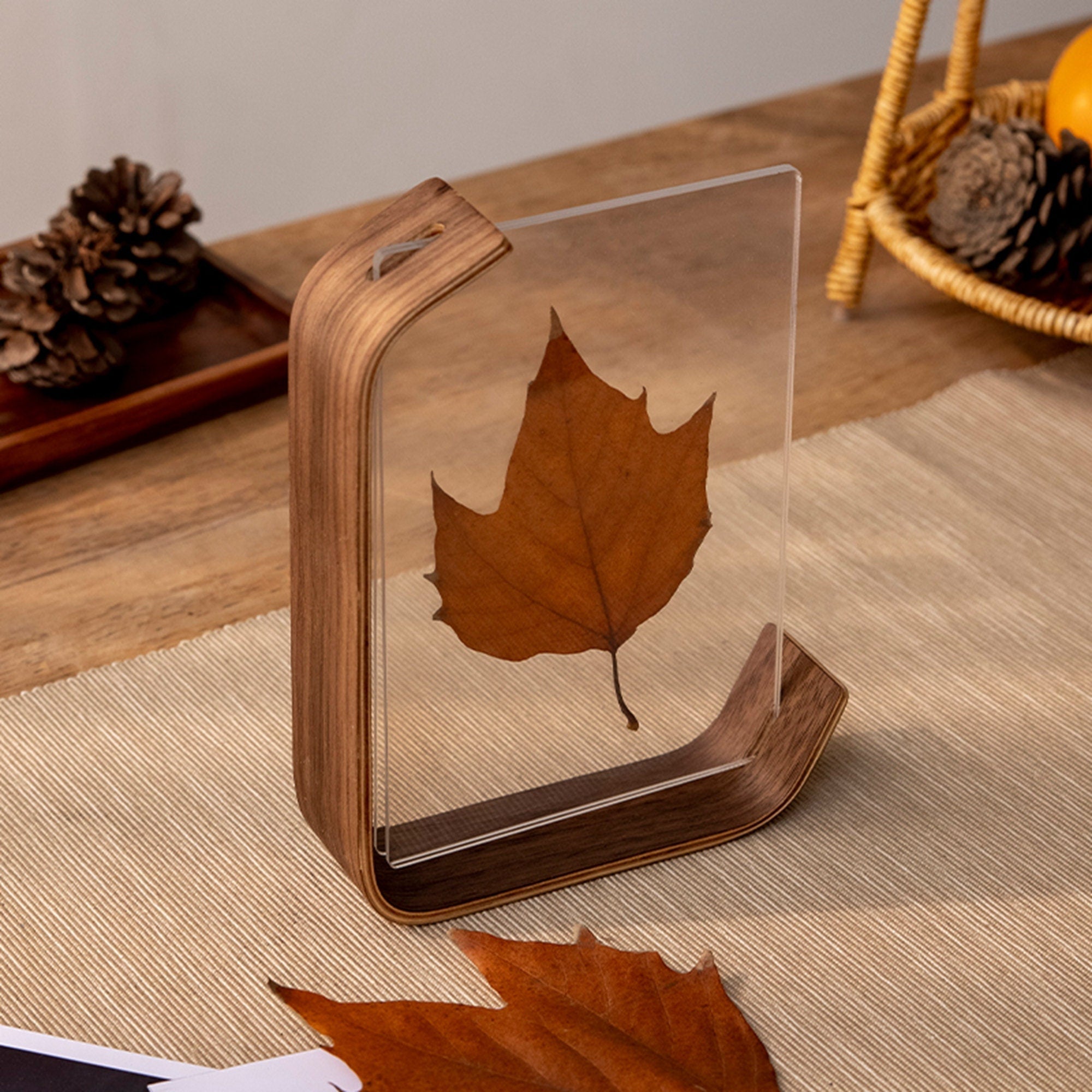 Handgefertigter Holz-Bilderrahmen Aus Walnuss Oder Buche - Modernes Design, Zwei Fotos Gleichzeitig 2