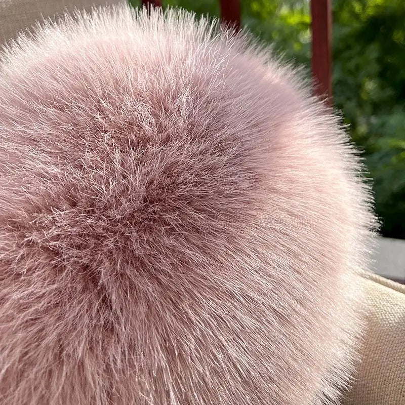 Divina Hart Kissen - Weiches Plüschkissen für gemütliche Momente