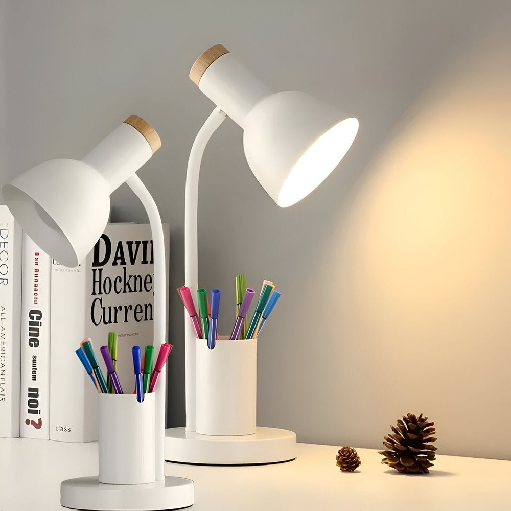 Stilvolle LED Tischlampe mit Stifthalter und 3 Lichtmodi für den Arbeitsplatz 3