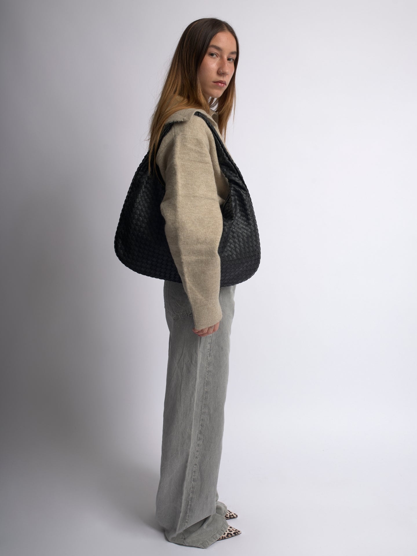 Alcée - Elegante Umhängetasche Damen mit Geflochtenem Design, Crossbody Bag - Givera DE