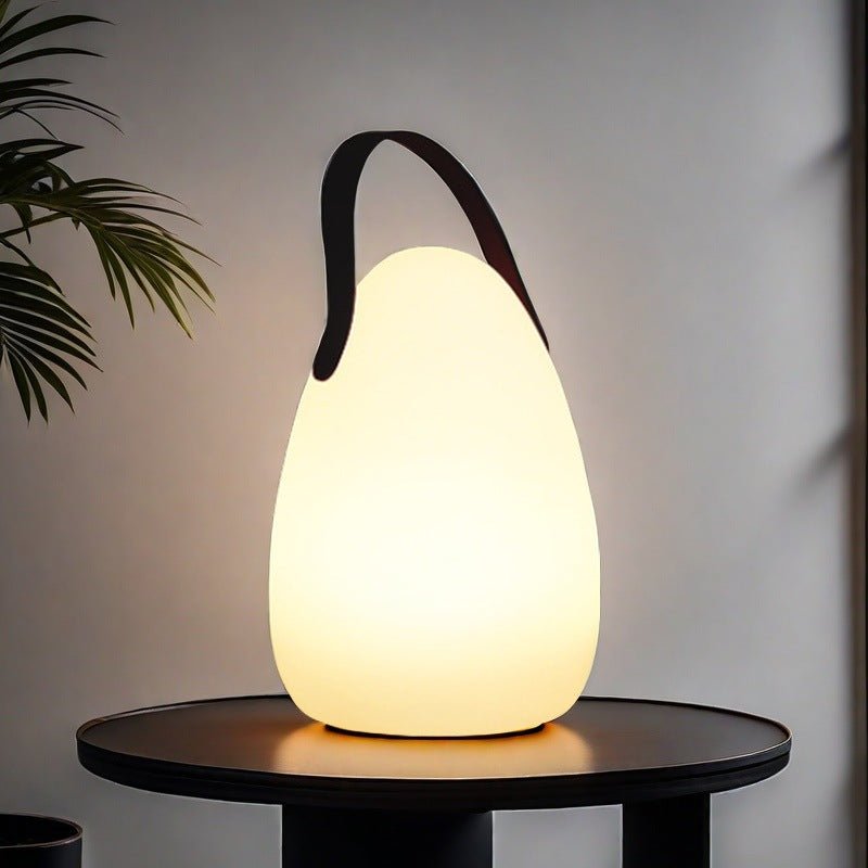 Clovira - Wiederaufladbare LED Außenlampe mit USB und Fernbedienung - Givera DE