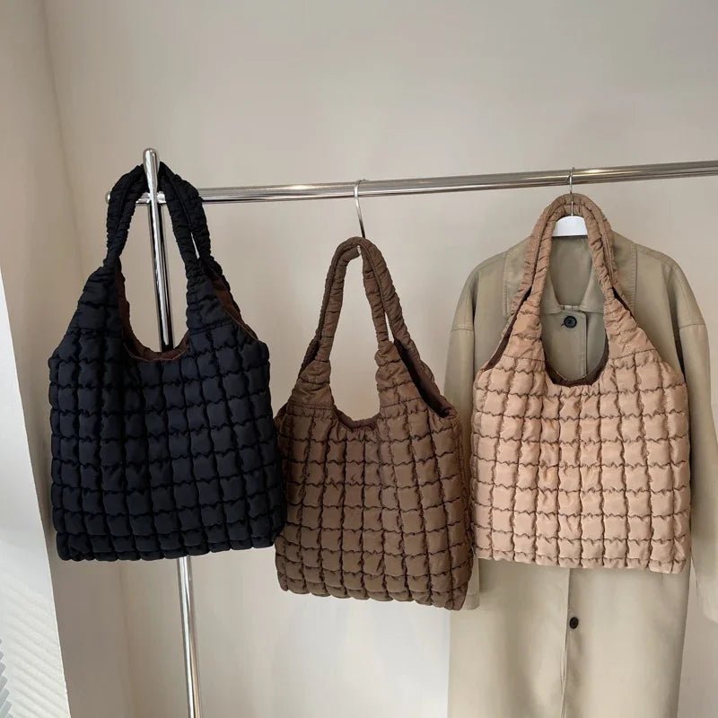 Flufftote - Flauschige Schultertasche mit viel Platz - Givera DE