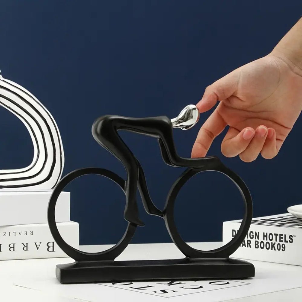Givera Radfahrer Skulptur - Elegantes Harz Design | Charm - Givera DE
