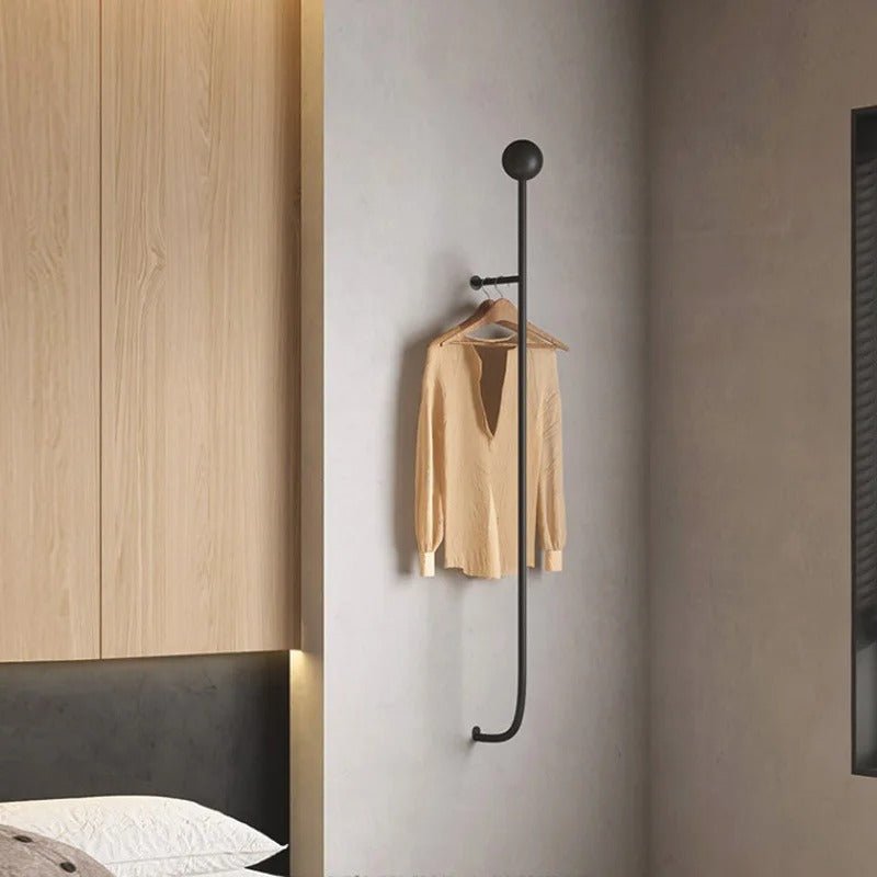 Grete - Stilvoller goldener Kleiderständer zur Wandmontage für Garderobe und Flur - Givera DE