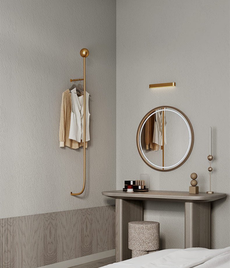Grete - Stilvoller goldener Kleiderständer zur Wandmontage für Garderobe und Flur - Givera DE