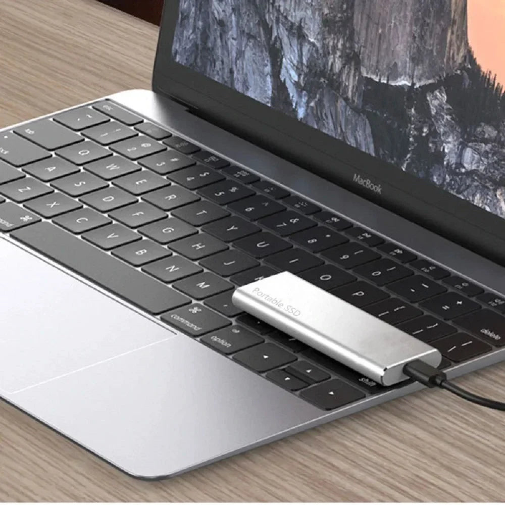 InfoSpeicher – Ultradünne Tragbare Externe Festplatte mit USB - C Anschluss - Givera DE