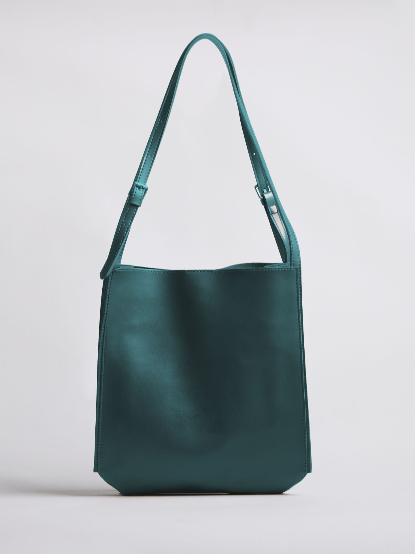 Jouvi - Minimalistische Handtasche Damen mit Verstellbarem Gurt und Praktischem Teiler - Givera DE