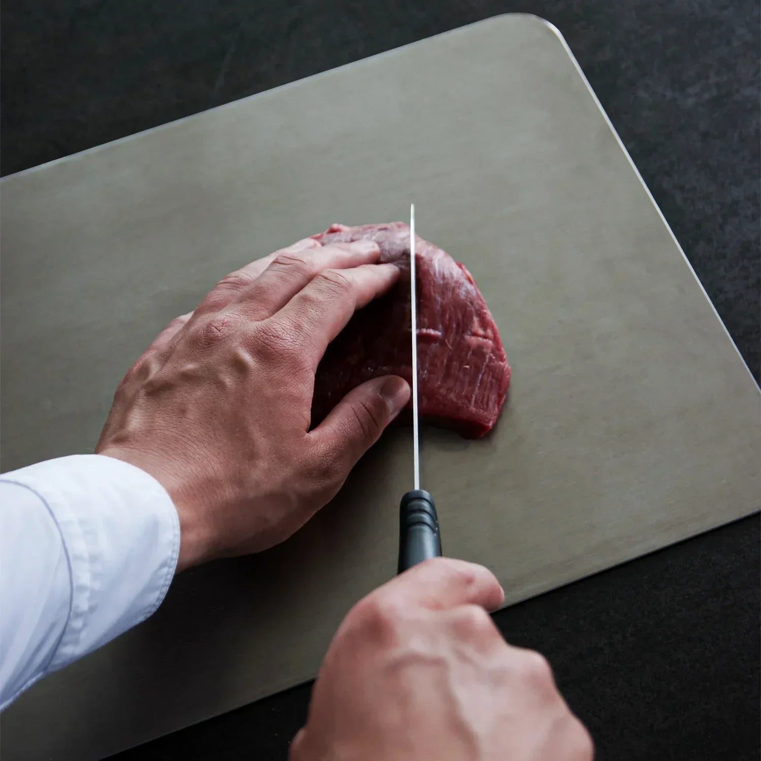 Knips - Rutschfestes Antibakterielles BPA - freies Titan - Schneidebrett - Givera DE