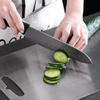 Knips - Rutschfestes Antibakterielles BPA - freies Titan - Schneidebrett - Givera DE