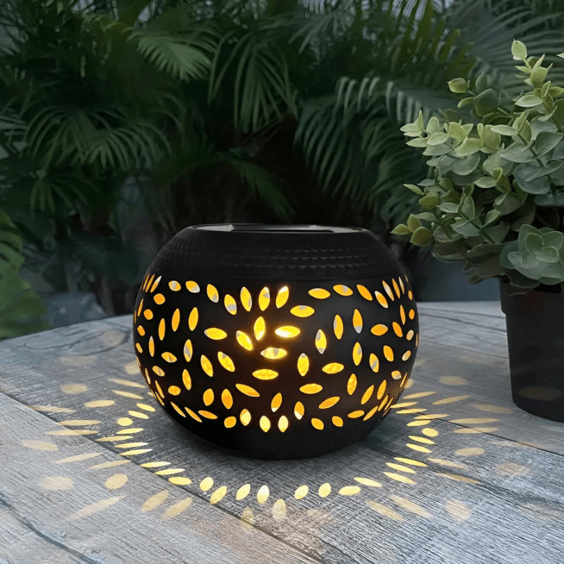 Levora - Solarlampe mit einzigartigem Fleckmuster für den Garten - Givera DE