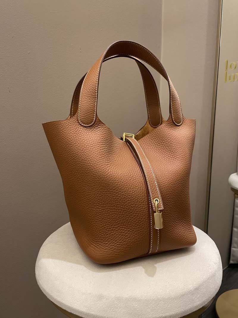 Luxara - Elegante Lederhandtasche für jeden Anlass - Givera DE