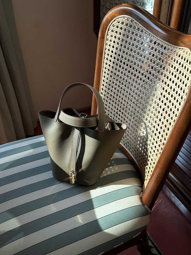 Luxara - Elegante Lederhandtasche für jeden Anlass - Givera DE