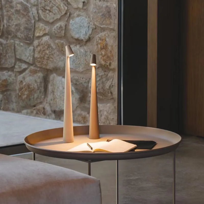 Metalglo | Moderne elegante Tischlampe - Givera DE
