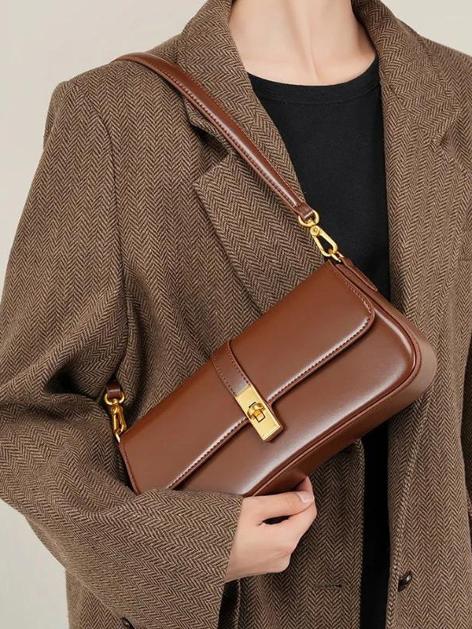 Naomira - Elegante Schultertasche aus echtem Leder - Givera DE