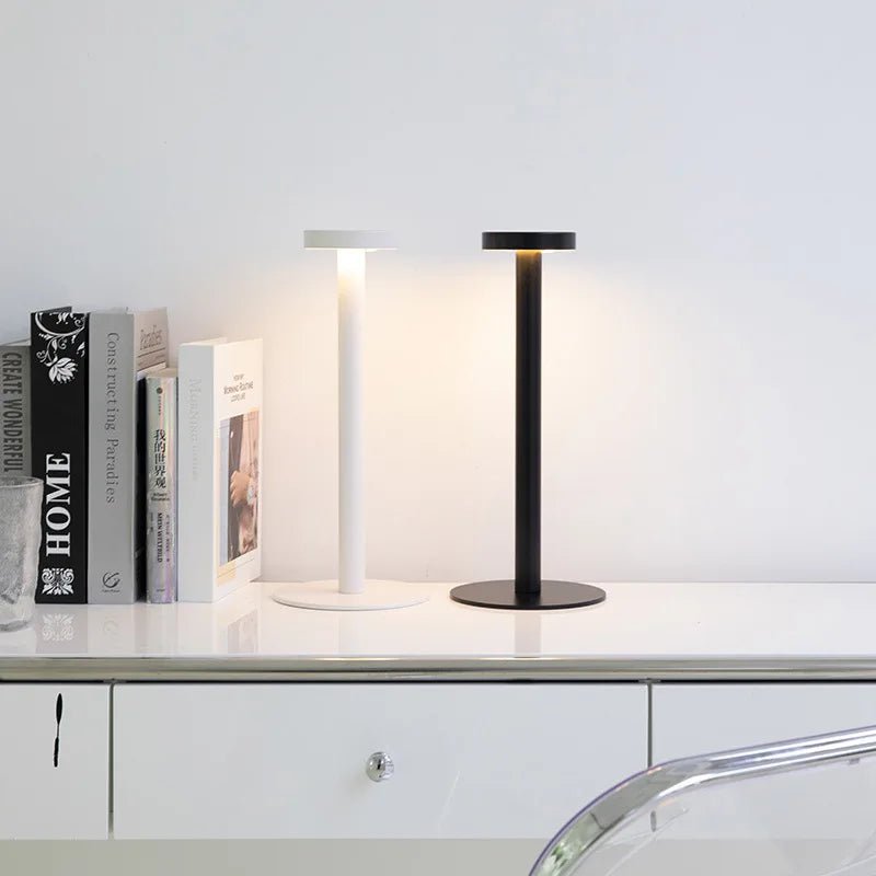 Ovio - Moderne Design Tischlampe, Drahtlos & Wasserdicht für Innen/Außen - Givera DE