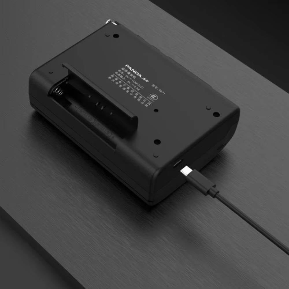 Panda - Tragbarer Kassettenrekorder mit AM/FM - Radio und Dual - Power - Technologie - Givera DE