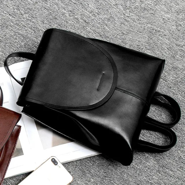 Pesa - Eleganter Moderner Damen - Lederrucksack mit Geräumigem Innenraum und Verstellbaren Trägern - Givera DE
