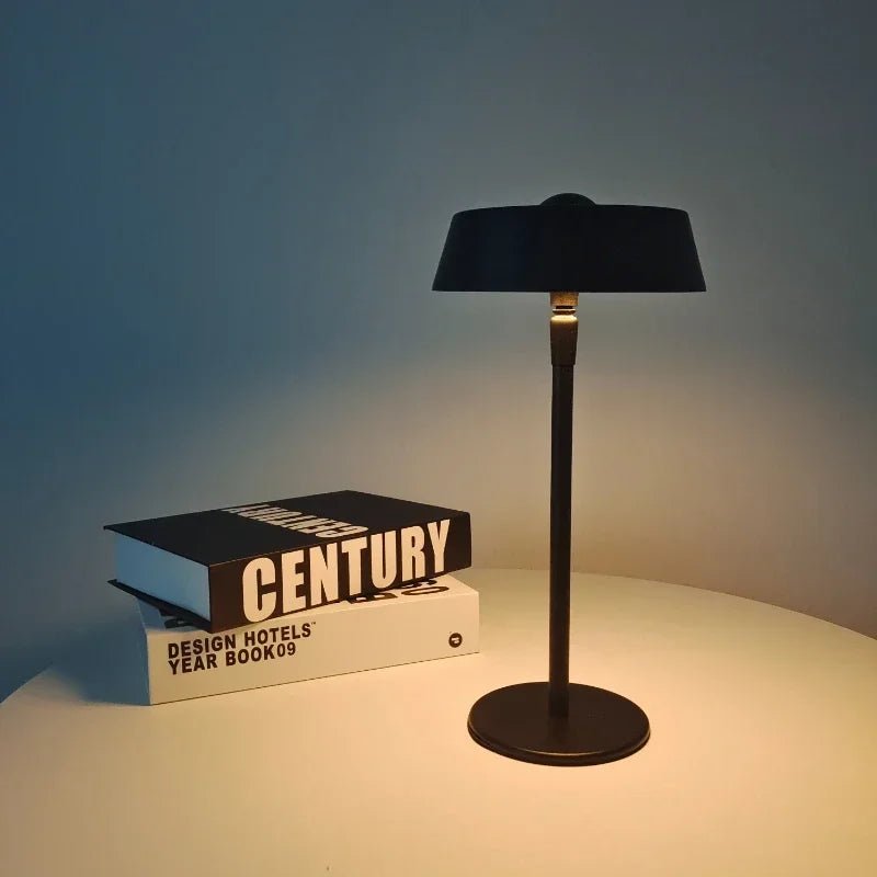 TouchLume - Stylische, wiederaufladbare LED - Tischlampe mit praktischem Touch - Sensor - Givera DE