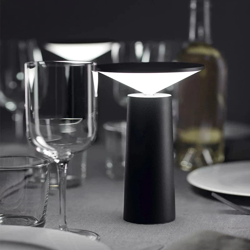 TriFlex - Modernem LED - Tischlampe - Givera DE