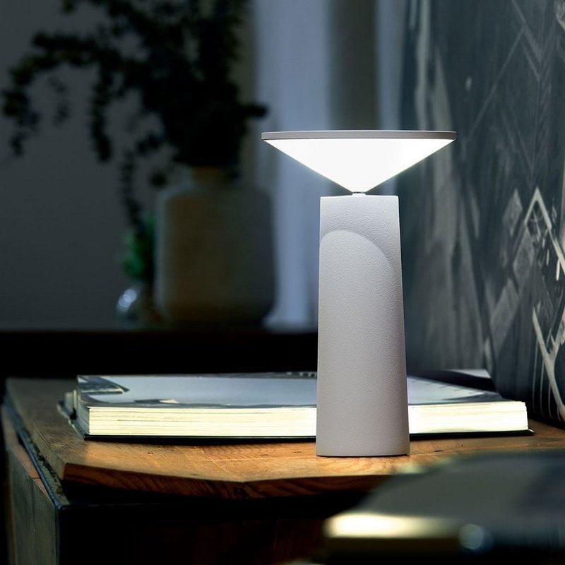 TriFlex - Modernem LED - Tischlampe - Givera DE
