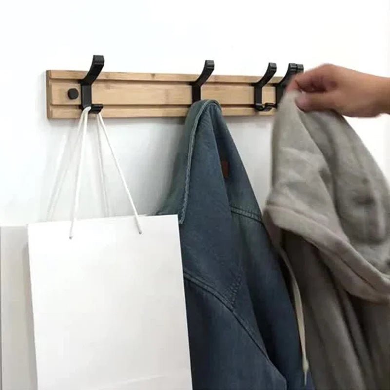 Winge - Elegantes Wandmontiertes Holzgarderobe mit Robusten Aluminium - Haken - Givera DE