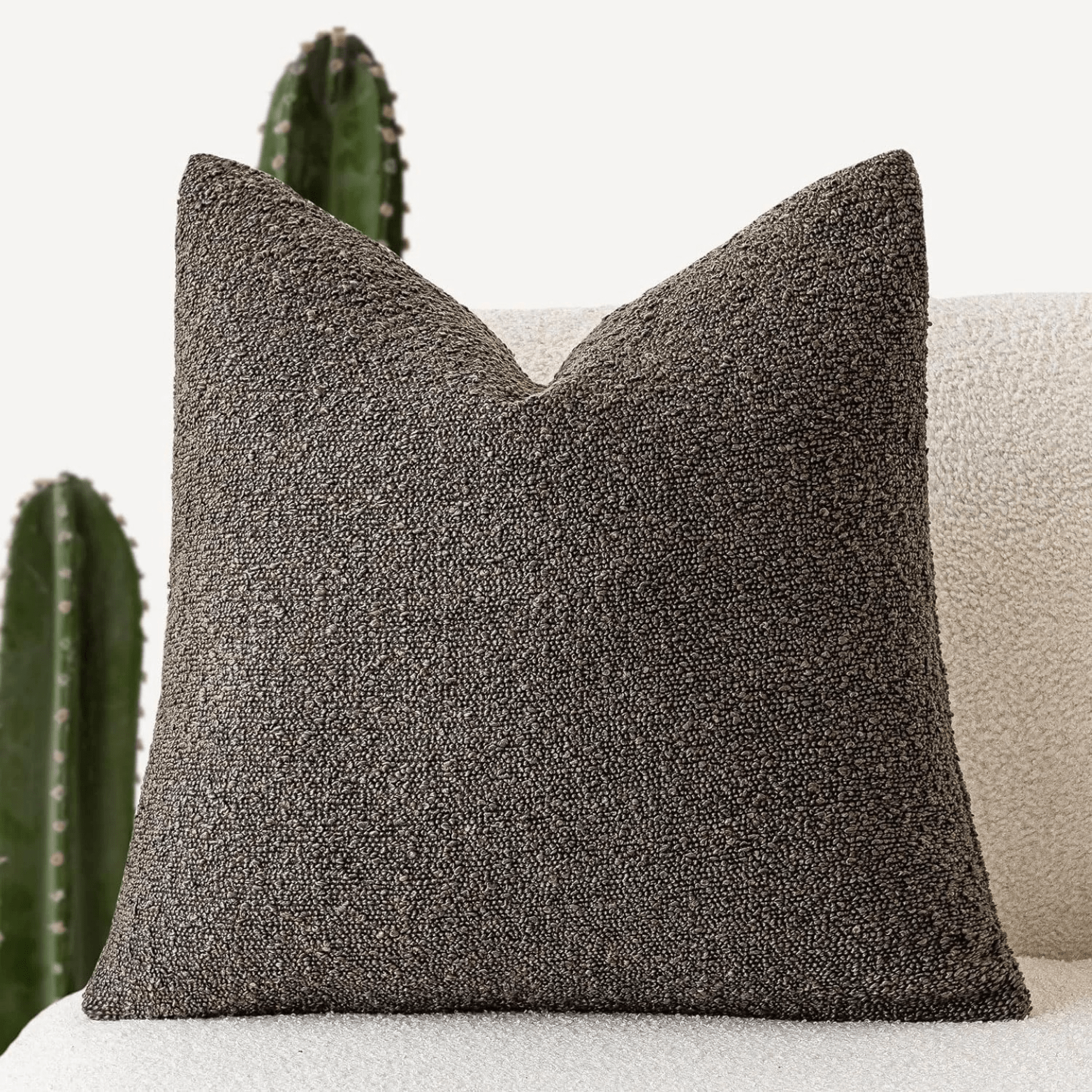 Ylvaa - Elegante Kissenhülle im minimalistischen Design für Sofakissen - Givera DE