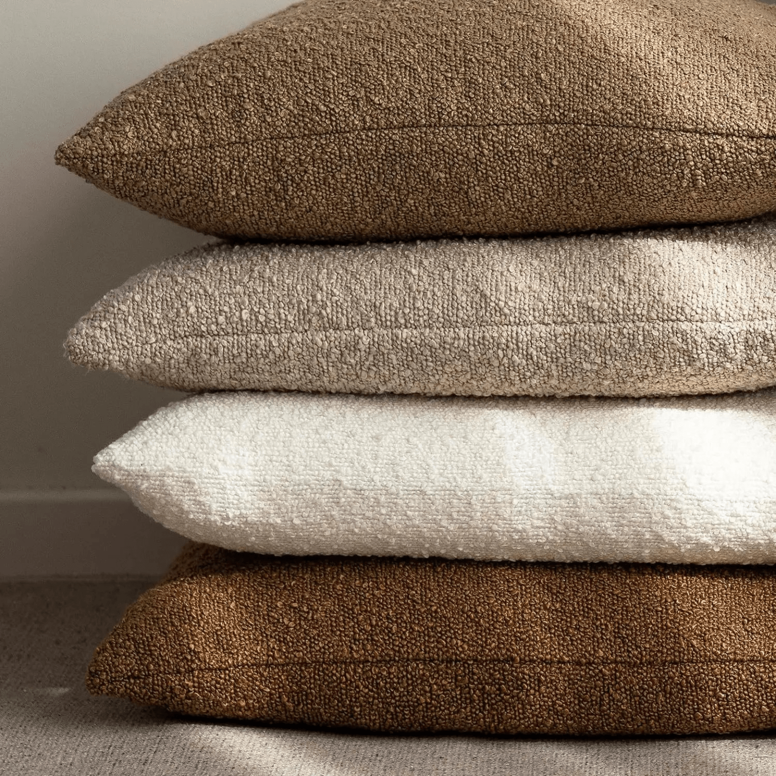 Ylvaa - Elegante Kissenhülle im minimalistischen Design für Sofakissen - Givera DE