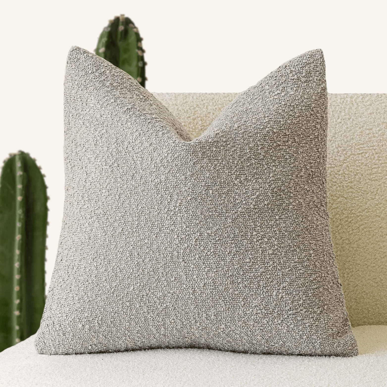 Ylvaa - Elegante Kissenhülle im minimalistischen Design für Sofakissen - Givera DE