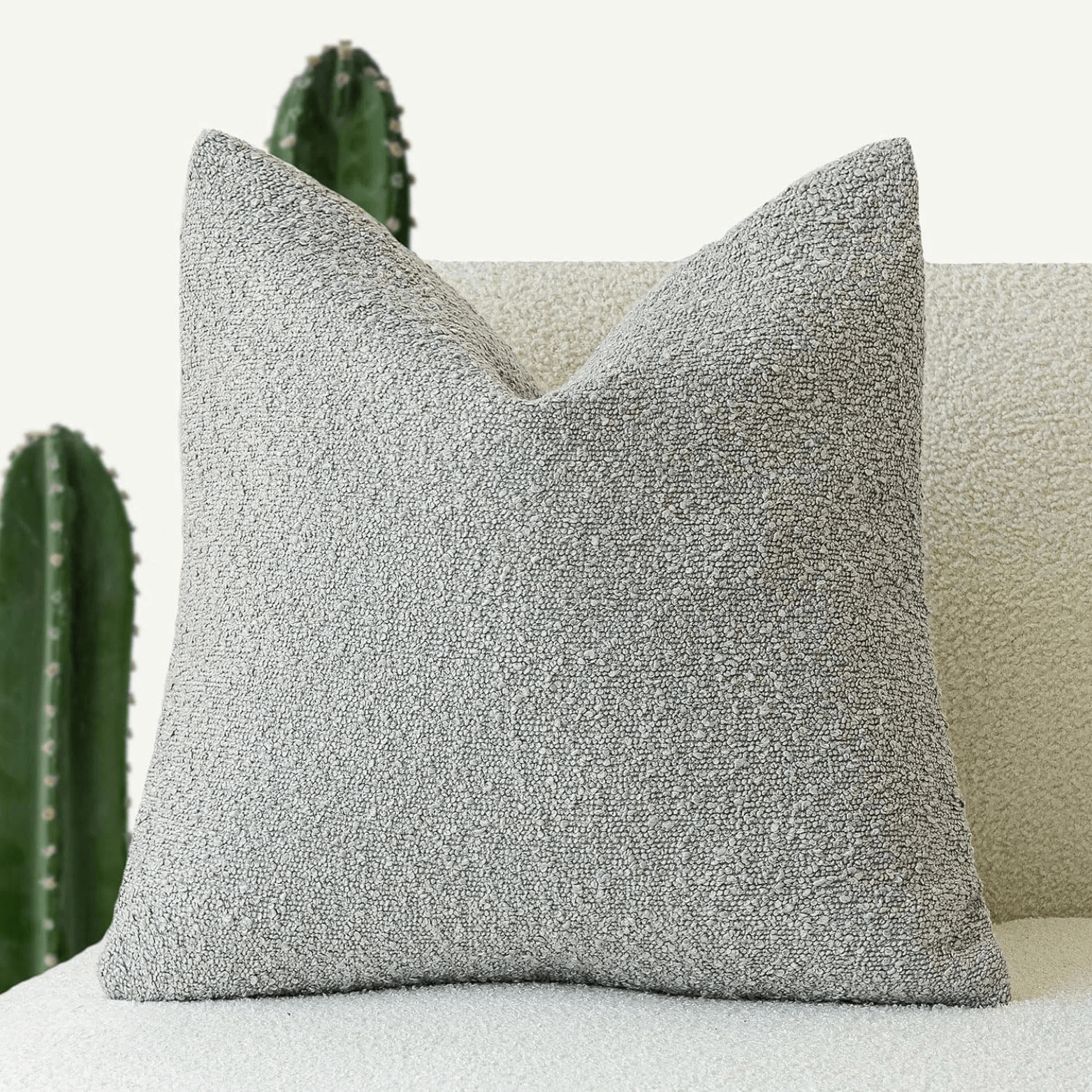 Ylvaa - Elegante Kissenhülle im minimalistischen Design für Sofakissen - Givera DE